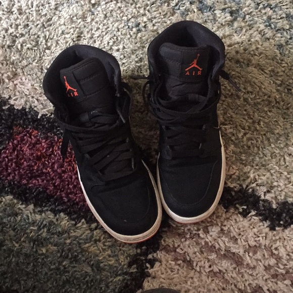 Jordan 1’s - Picture 2 of 3